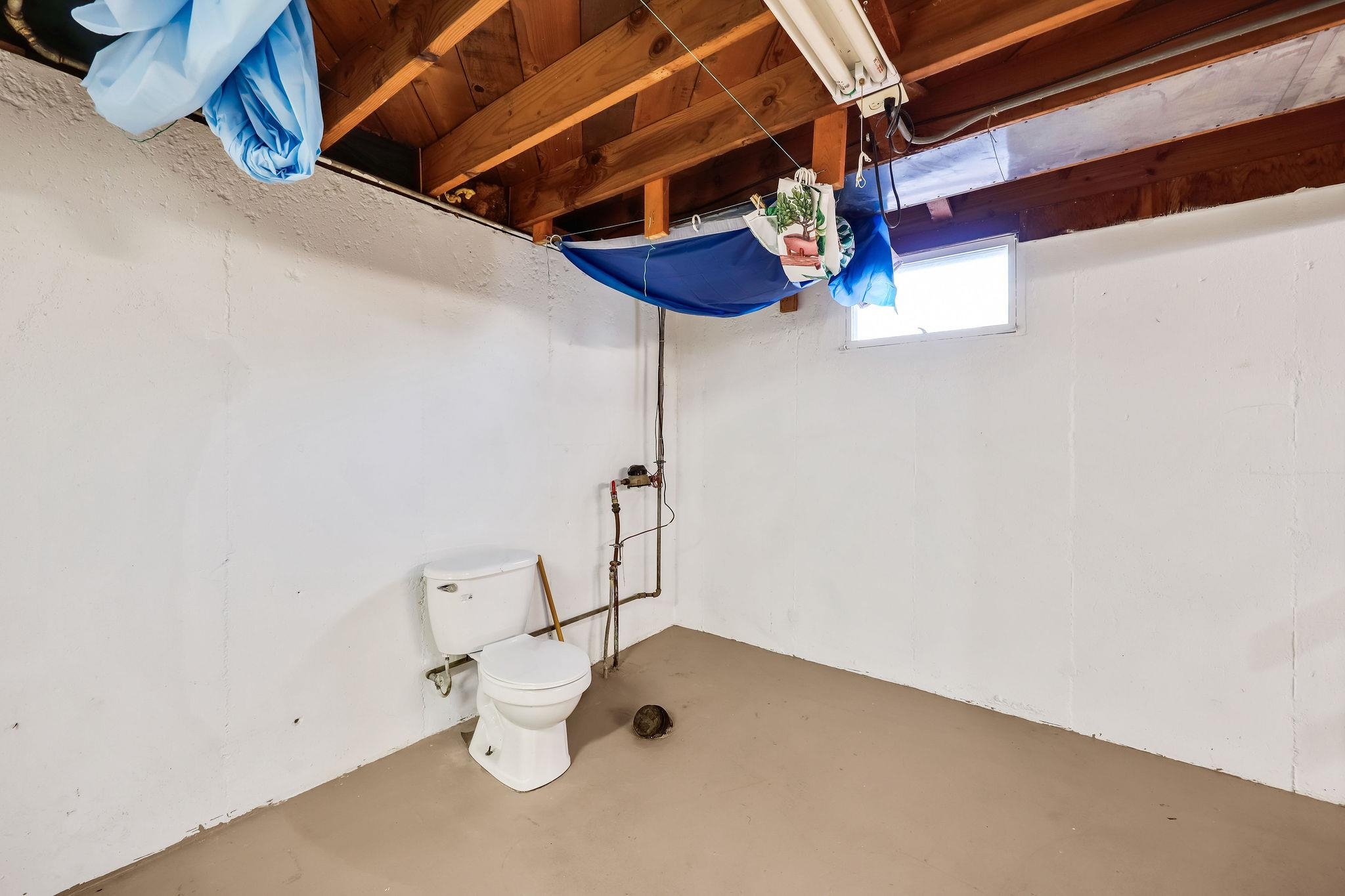 725 North Meadow Lane Madison, WI 53705 - Photo 35 of 41