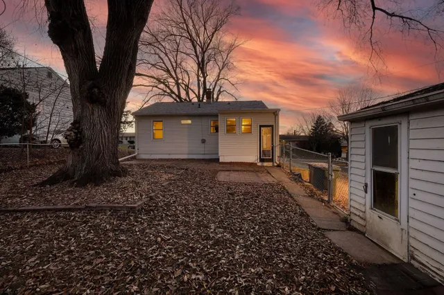 $399,000 | 725 North Meadow Lane, Madison, WI 53705