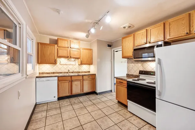 $399,000 | 725 North Meadow Lane, Madison, WI 53705