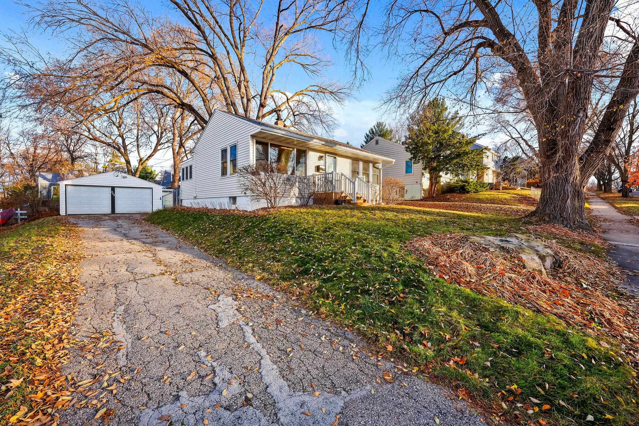 725 North Meadow Lane Madison, WI 53705 - Photo 7 of 41