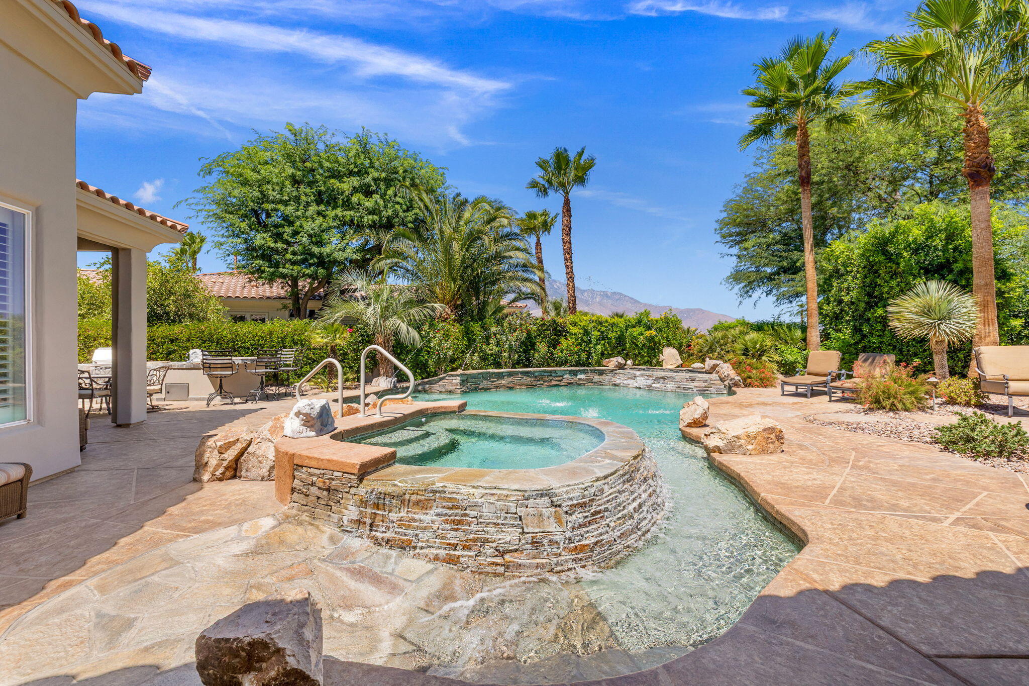 321 Loch Lomond Road Rancho Mirage, CA 92270 - Photo 33 of 66 21-web-or-mls-8M4A9465