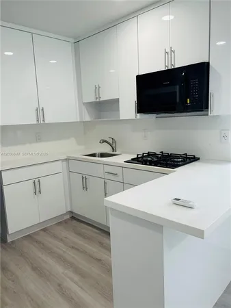 $1,900 | Flagami, Miami, FL 33144