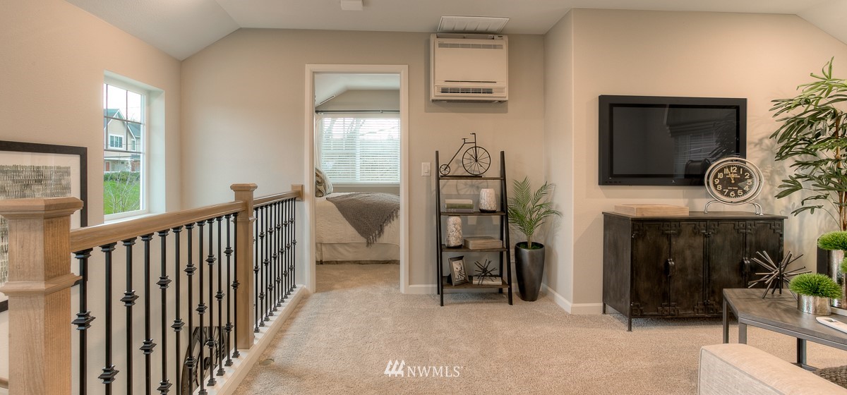 3207 Southwest Holly Street, Unit 33JJ Seattle, WA 98126 - Photo 14 of 27