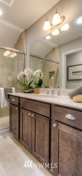 3207 Southwest Holly Street, Unit 33JJ Seattle, WA 98126 - Photo 16 of 27