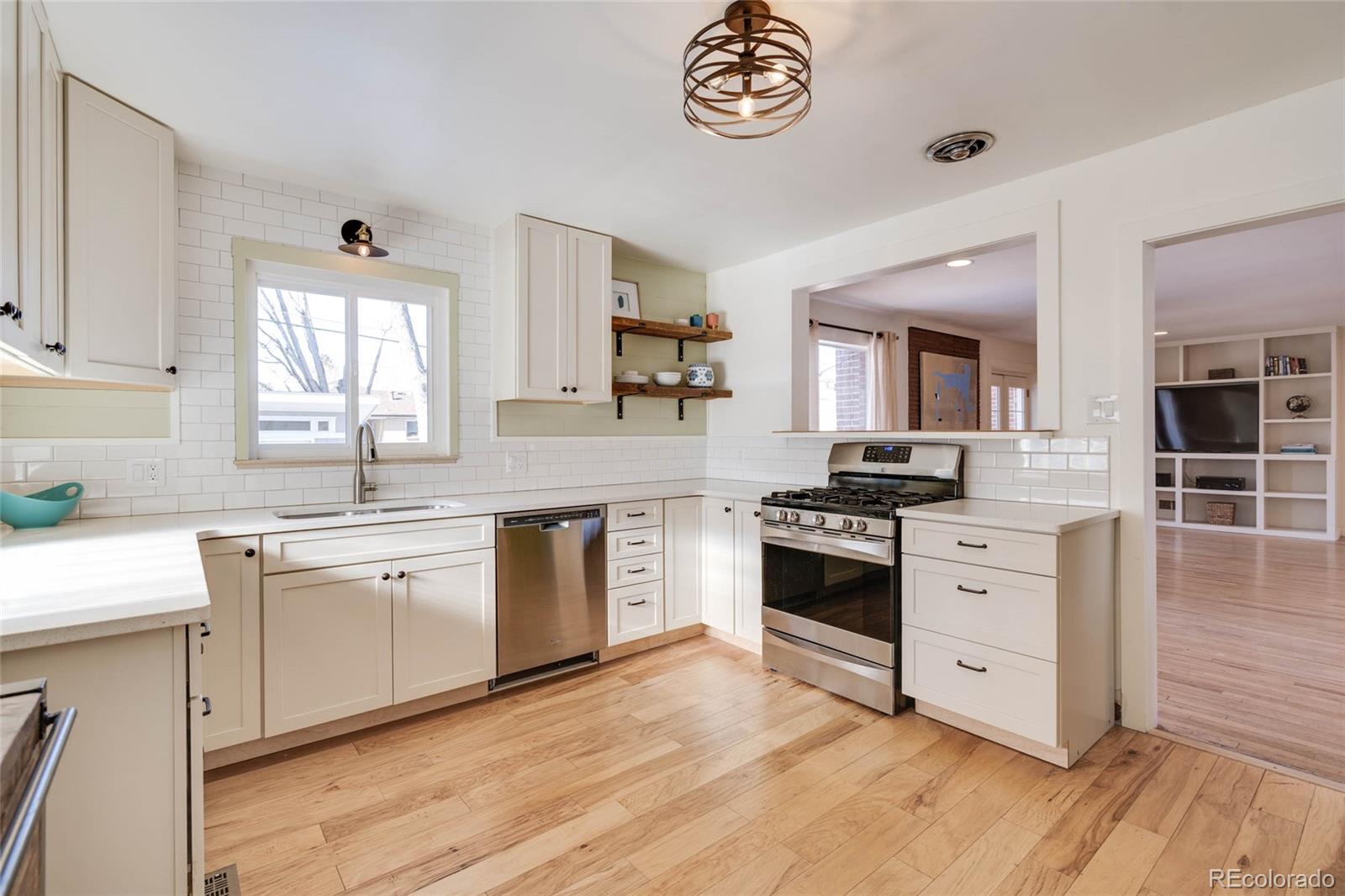 4295 Otis Street Wheat Ridge, CO 80033 - Photo 10 of 40