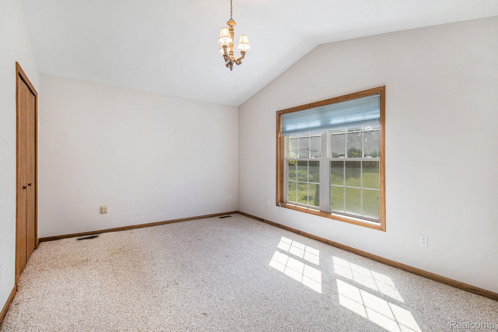 3784 East Allen Road Howell, MI 48855 - Photo 19 of 42 Primary Bedroom