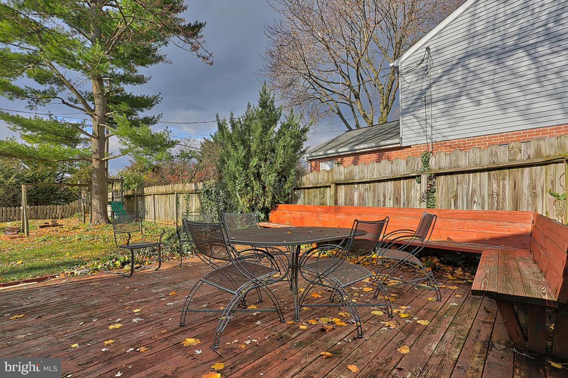 410 Haverhill Road Lancaster, PA 17601 - Photo 8 of 41