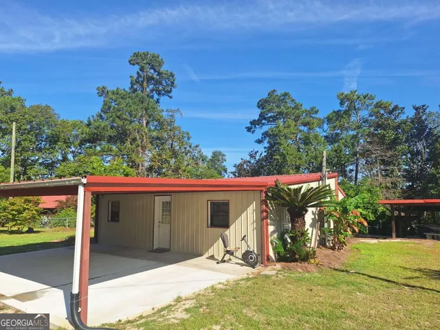 $215,000 | 163 High Bluff Road, Baxley, GA 31513