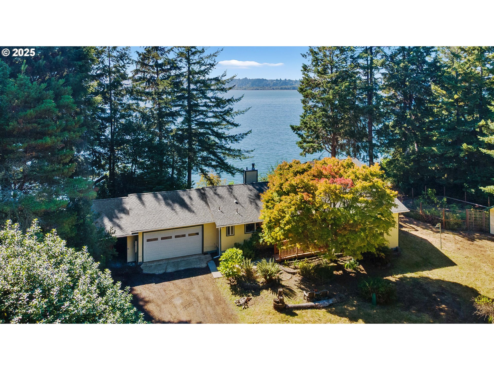 64662 East Bay Road North Bend, OR 97459 - Photo 6 of 48