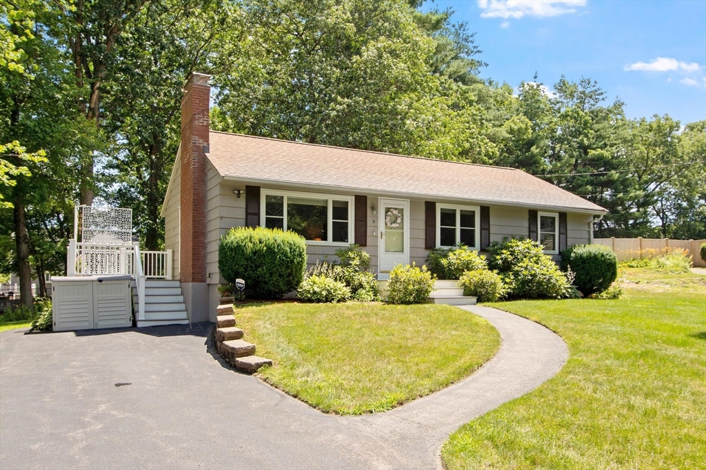 9 Elm Road Westford, MA 01886 - Photo 4 of 37 Gallery Image 4