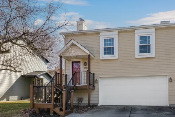 $200,000 | 2739 Arrowhead Drive, Bloomington, IL 61704