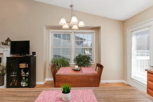 $200,000 | 2739 Arrowhead Drive, Bloomington, IL 61704