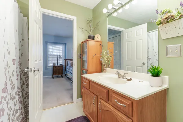 $200,000 | 2739 Arrowhead Drive, Bloomington, IL 61704