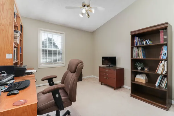 $200,000 | 2739 Arrowhead Drive, Bloomington, IL 61704