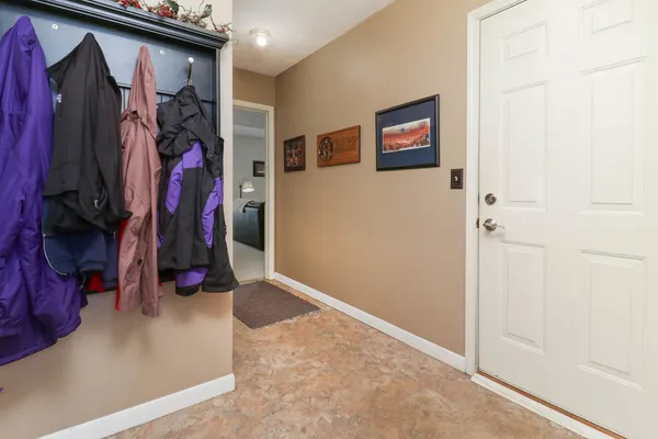 $200,000 | 2739 Arrowhead Drive, Bloomington, IL 61704