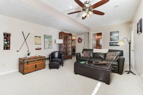 $200,000 | 2739 Arrowhead Drive, Bloomington, IL 61704