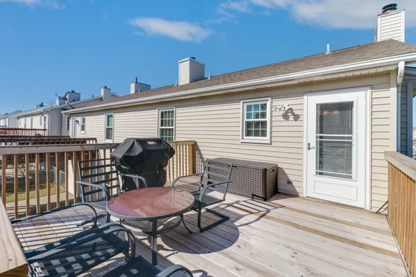 $200,000 | 2739 Arrowhead Drive, Bloomington, IL 61704