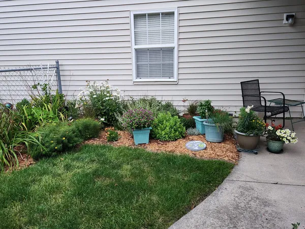 $200,000 | 2739 Arrowhead Drive, Bloomington, IL 61704