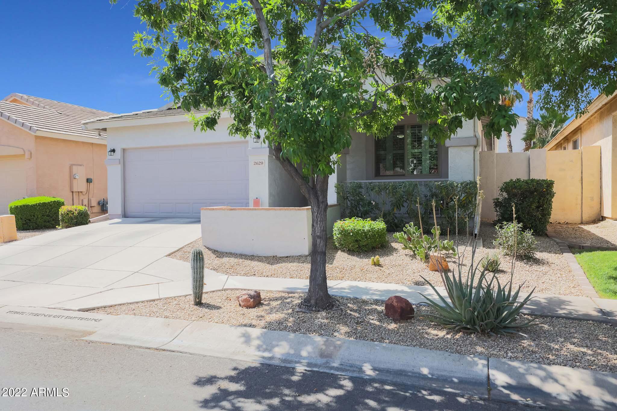 2629 East Carson Road Phoenix, AZ 85042 - Photo 4 of 28 A (1)