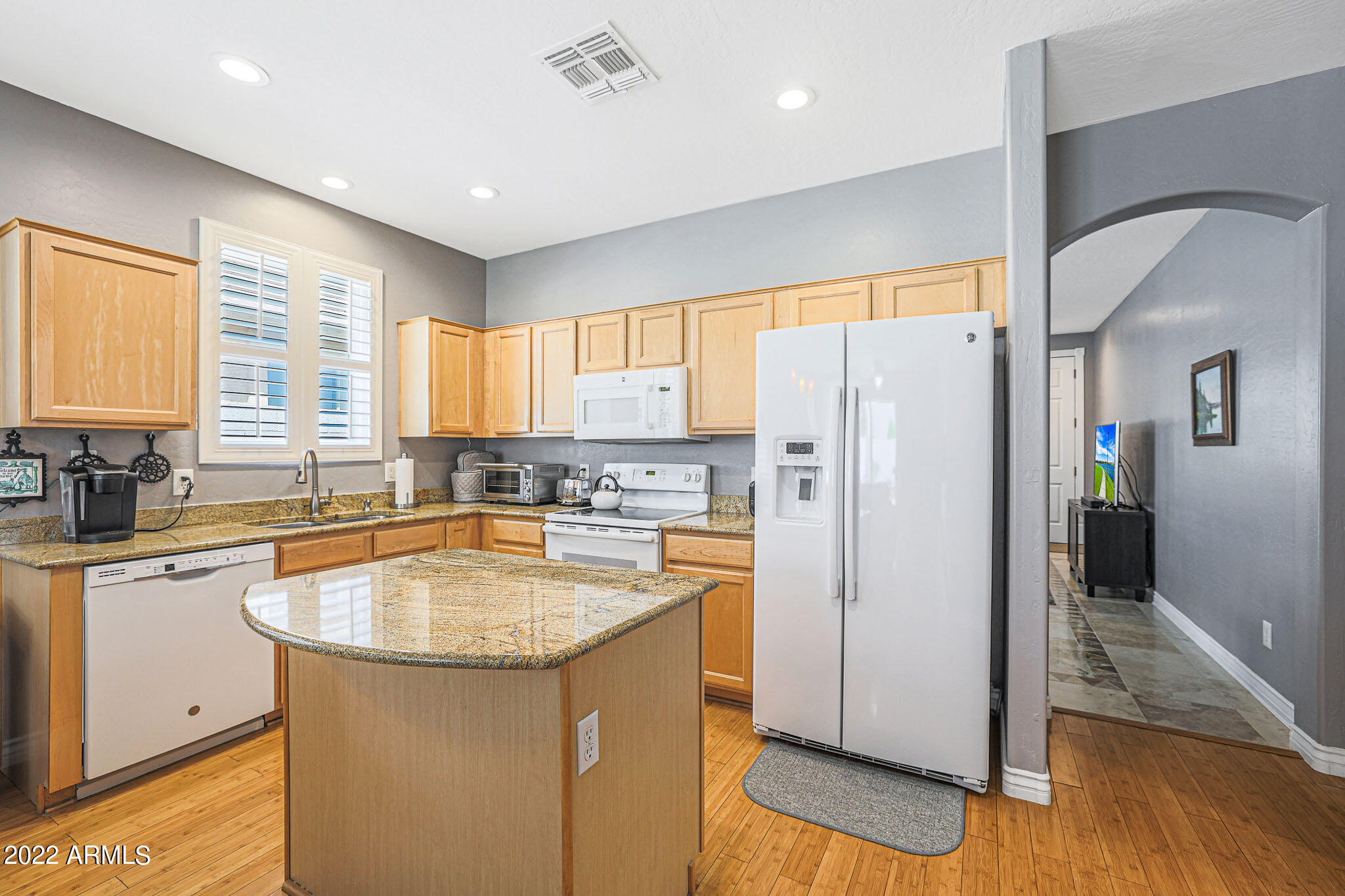 2629 East Carson Road Phoenix, AZ 85042 - Photo 9 of 28 B (8)