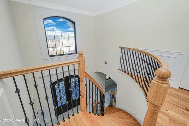 $1,799,000 | 946 Edgegrove Avenue | Woodrow