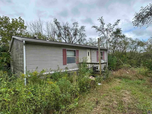 $90,000 | 27784 Q4 Road, Holton, KS 66436