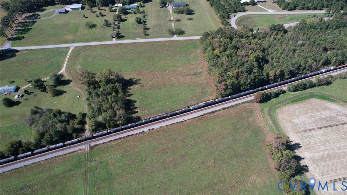 8821 Halifax Road Petersburg, VA 23805 - Photo 18 of 50