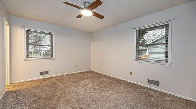 $300,000 | 315 North Woodson Drive, Raymore, MO 64083