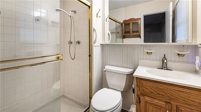 $300,000 | 315 North Woodson Drive, Raymore, MO 64083