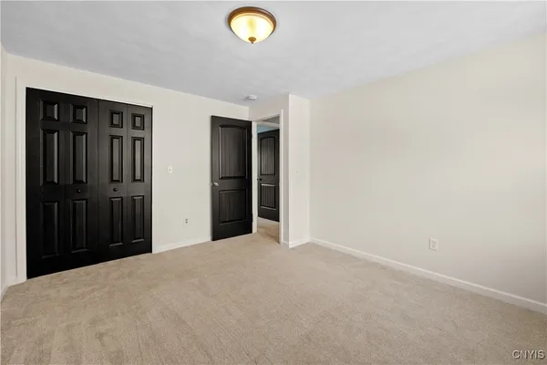 $3,800 | 7651 Redcoat Circle, Manlius, NY 13104