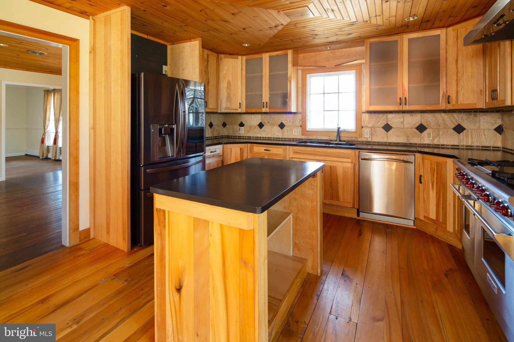 520 Summit Lane Riegelsville, PA 18077 - Photo 9 of 49