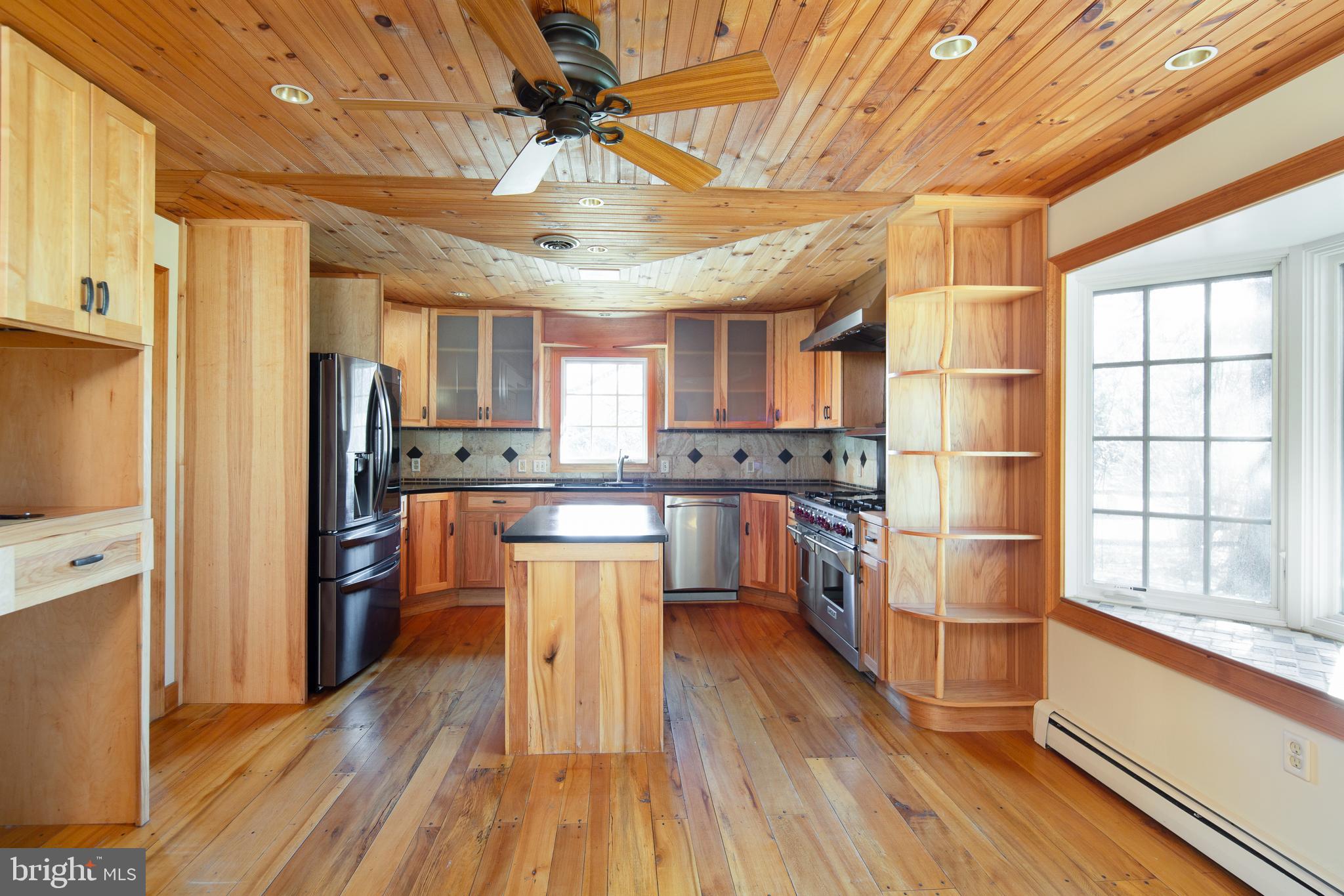 520 Summit Lane Riegelsville, PA 18077 - Photo 10 of 49