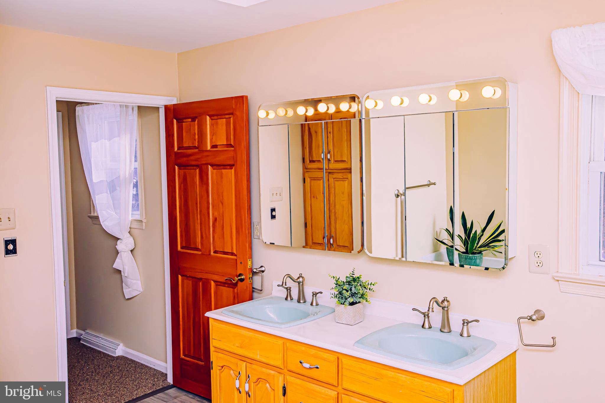 77 Pheasant Road Doylestown, PA 18901 - Photo 69 of 95 Gallery Image 69