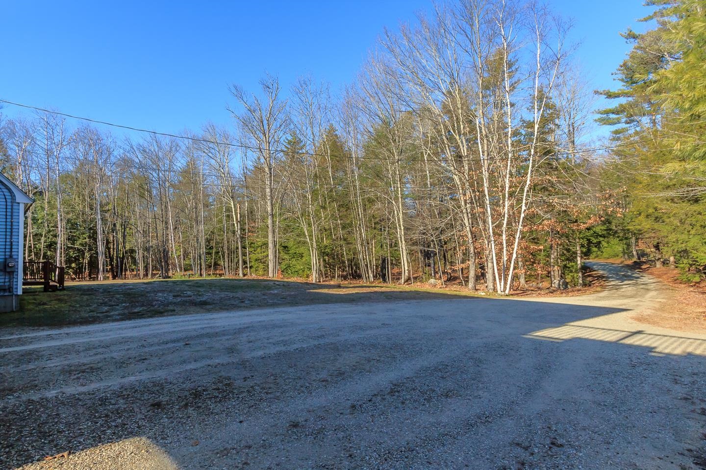 63 Robinson Road Bow, NH 03304 - Photo 7 of 54