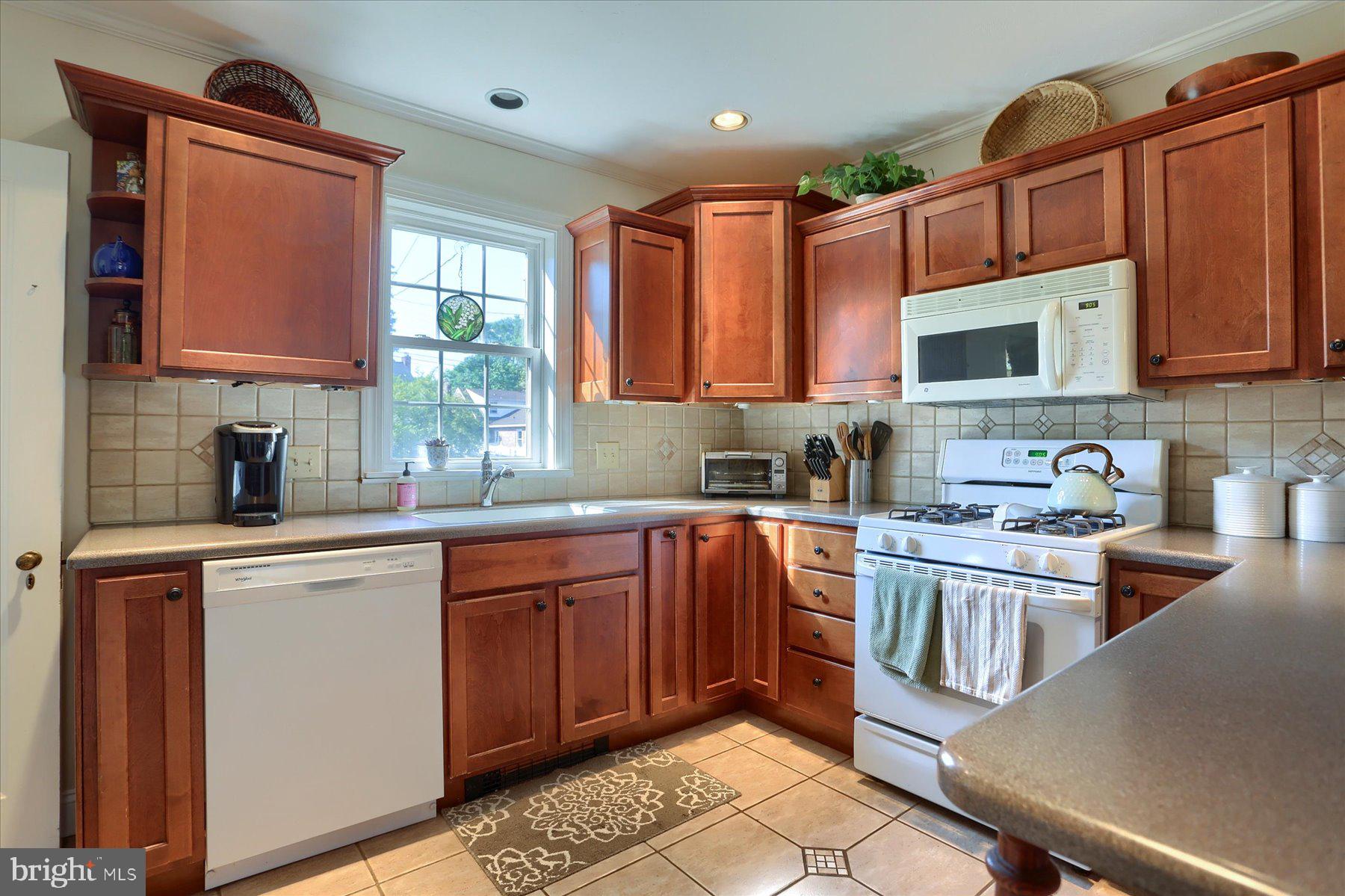 180 Merion Road York, PA 17403 - Photo 11 of 39 Gallery Image 11
