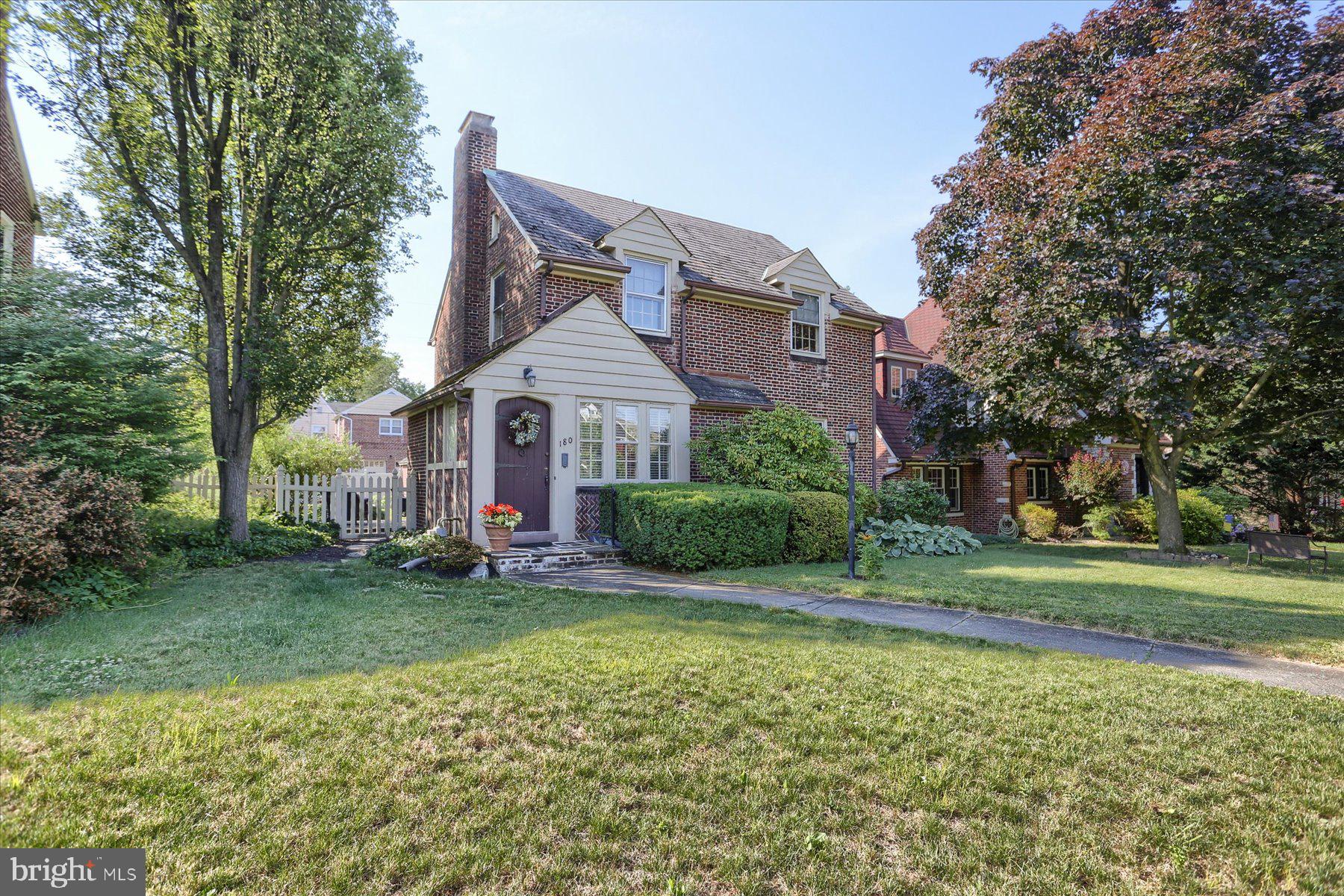 180 Merion Road York, PA 17403 - Photo 3 of 39 Gallery Image 3