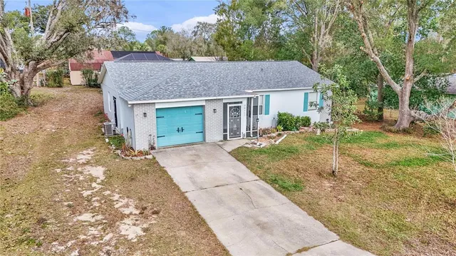 $1,800 | 20117 Southwest 83rd Street, Dunnellon, FL 34431