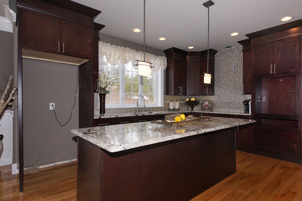 9 Ridgefield Circle Boylston, MA 01505 - Photo 7 of 30 Gallery Image 7