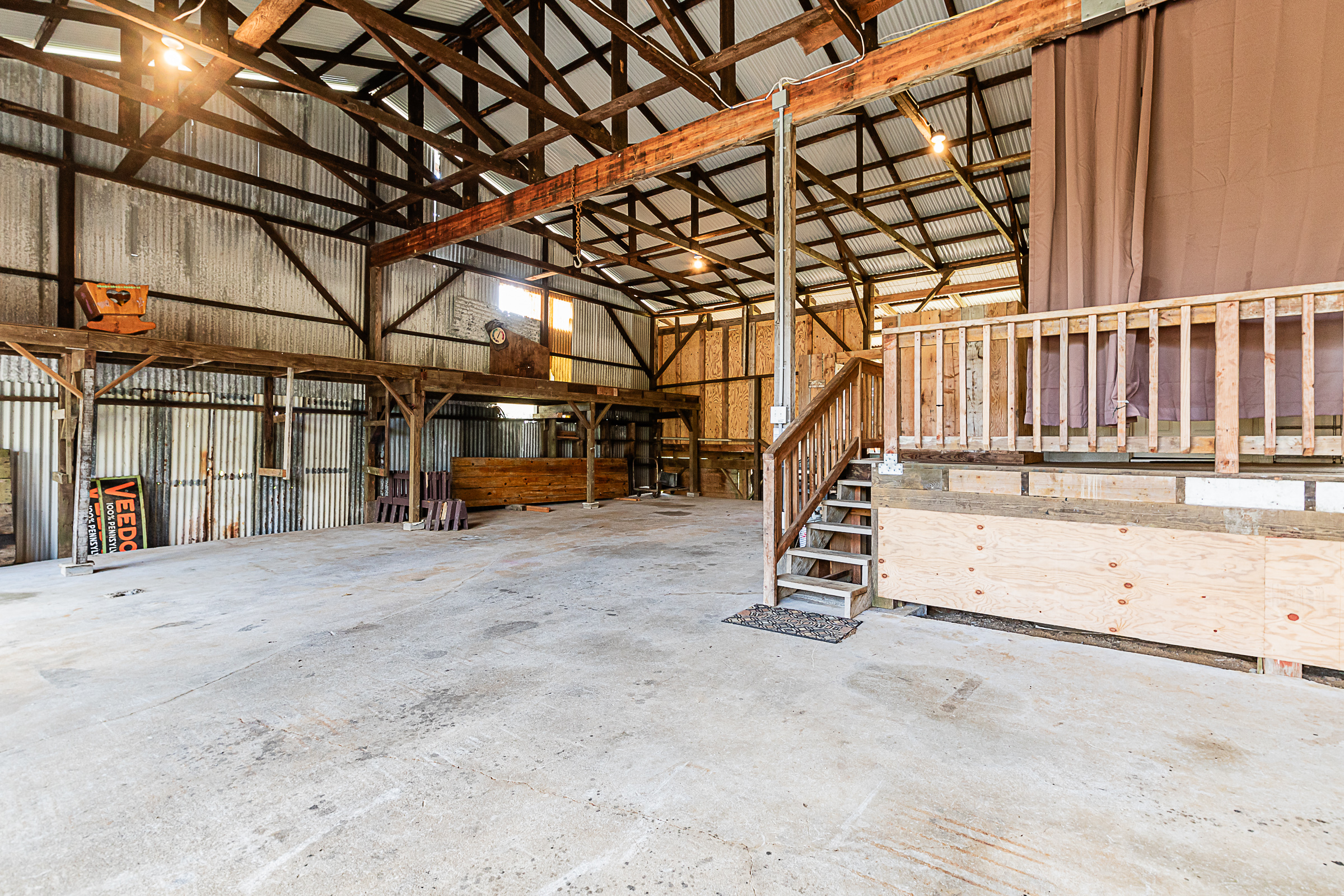 681 Hoaka Road Hilo, HI 96720 - Photo 14 of 26 a view of a backyard