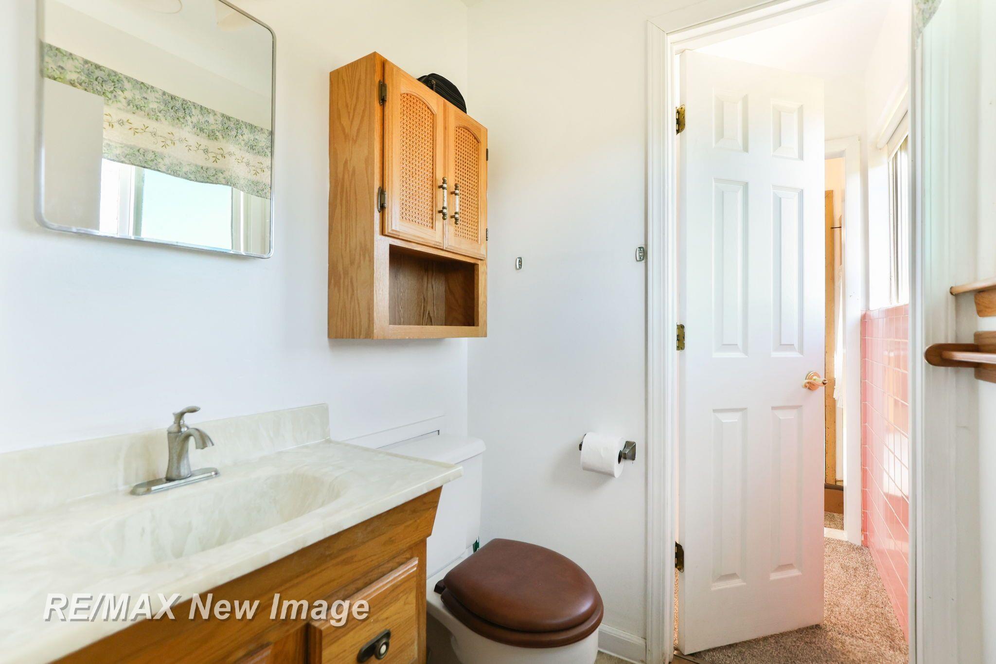 2370 Anderson Road Saginaw, MI 48603 - Photo 23 of 41 50133332-feee9d7d-5d64-4ab2-8607-1d18648b305e.JPG