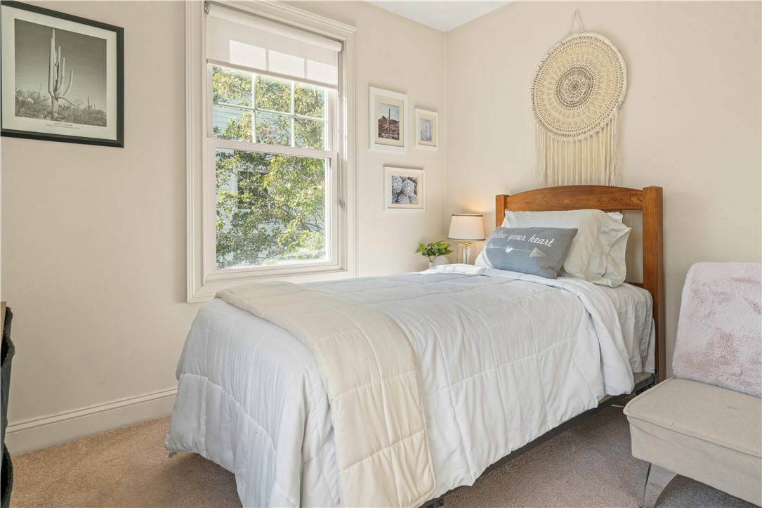 91 Waverly Street Warwick, RI 02889 - Photo 17 of 26