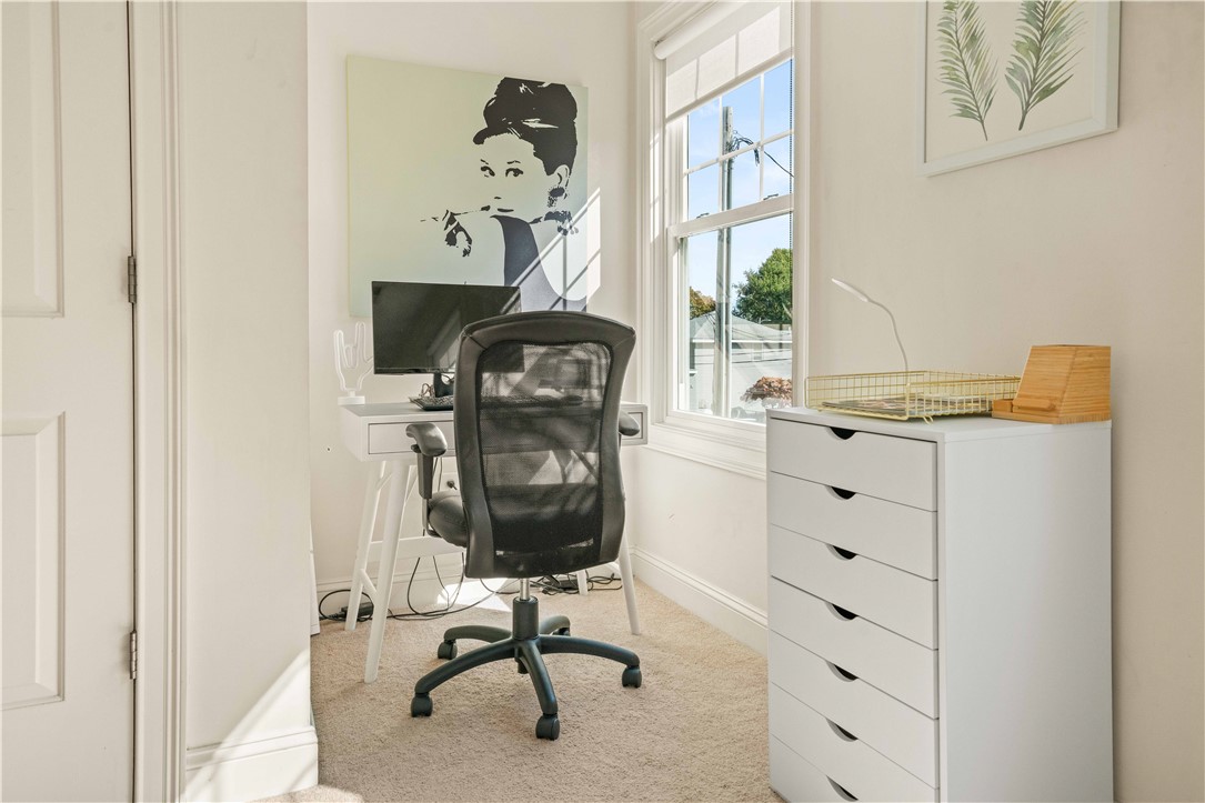 91 Waverly Street Warwick, RI 02889 - Photo 18 of 26