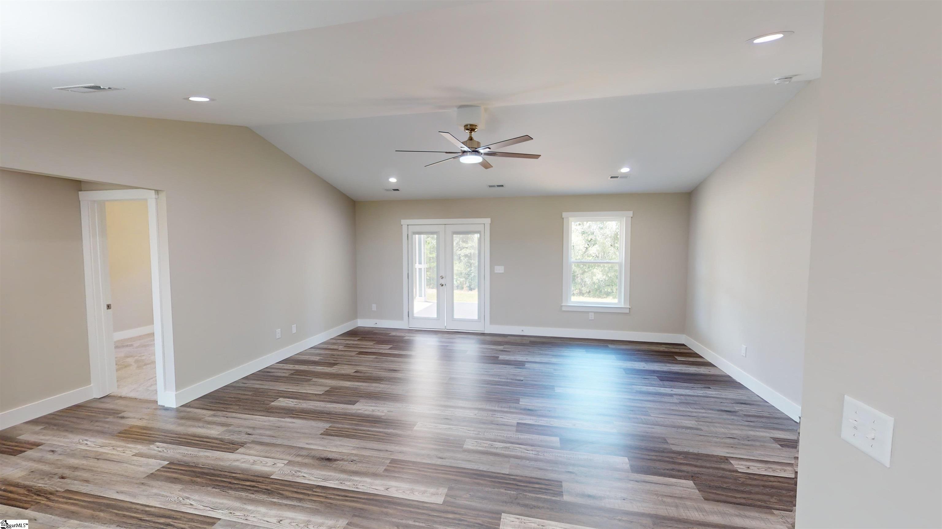 341 Twin Bridge Road Gaffney, SC 29341 - Photo 2 of 24