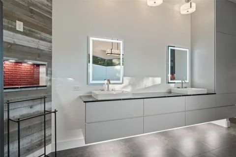 a close view of bathroom