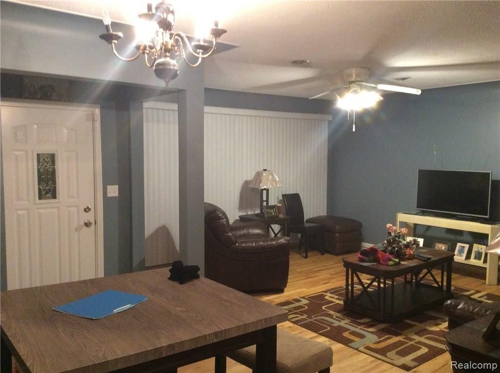 25281 Code Road Southfield, MI 48033 - Photo 11 of 53 IMG_0072.JPG