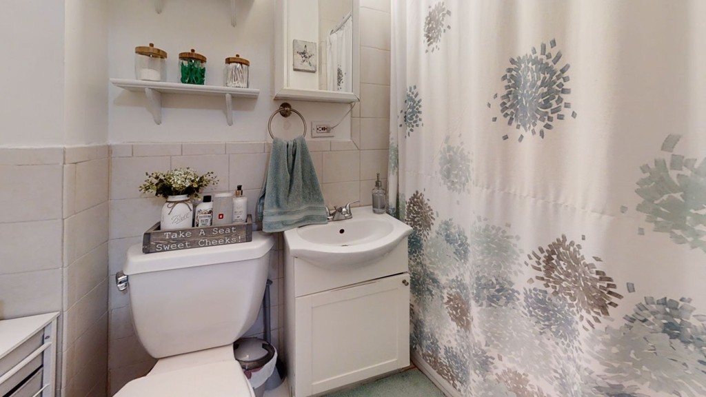 49 Braeburn Road Boston, MA 02136 - Photo 6 of 18 Gallery Image 6