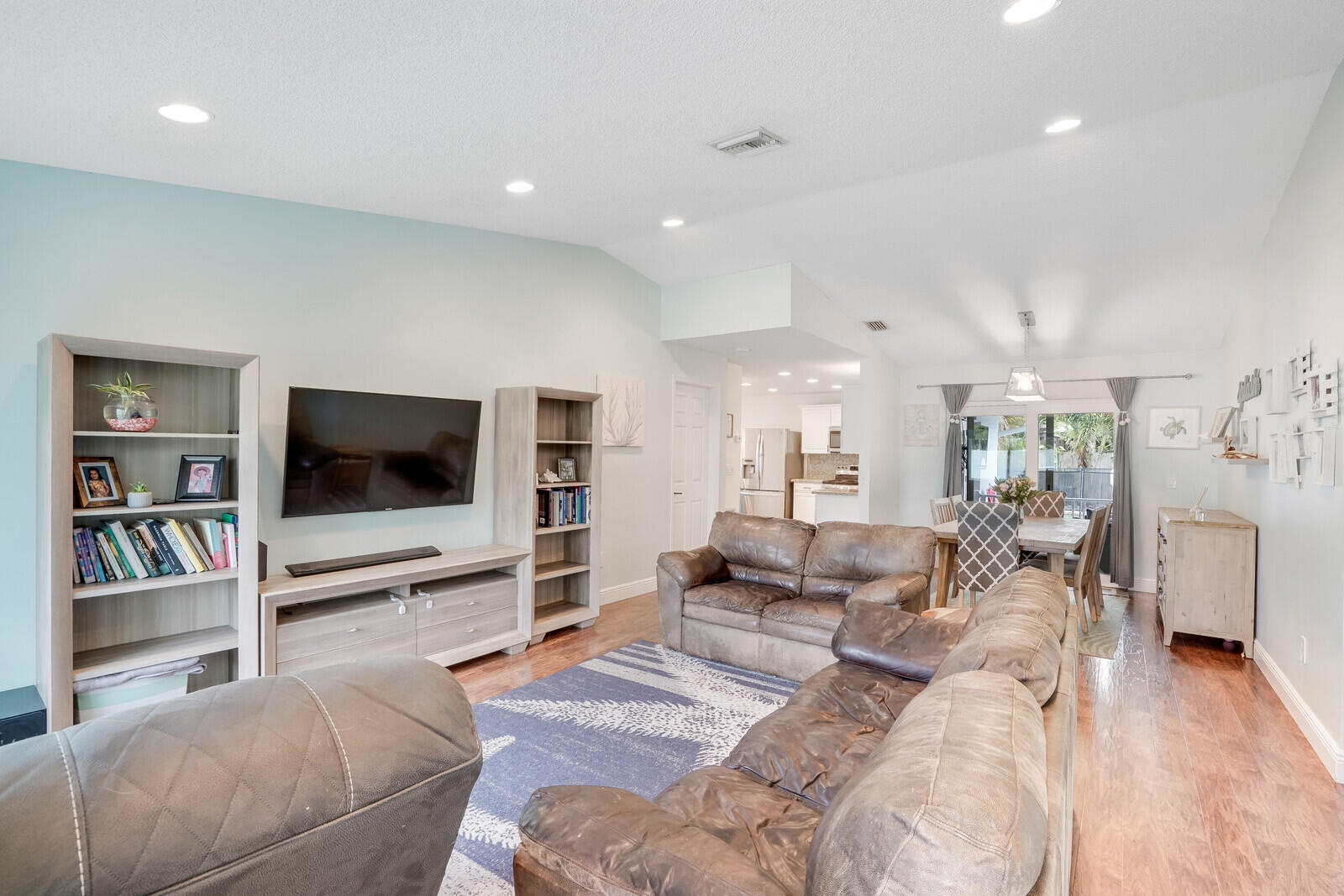 22630 Southwest 54th Avenue Boca Raton, FL 33433 - Photo 19 of 34 10_Image_10_mls
