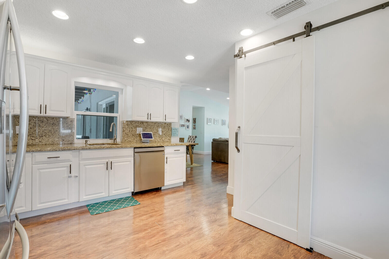 22630 Southwest 54th Avenue Boca Raton, FL 33433 - Photo 24 of 34 14_Image_14_mls