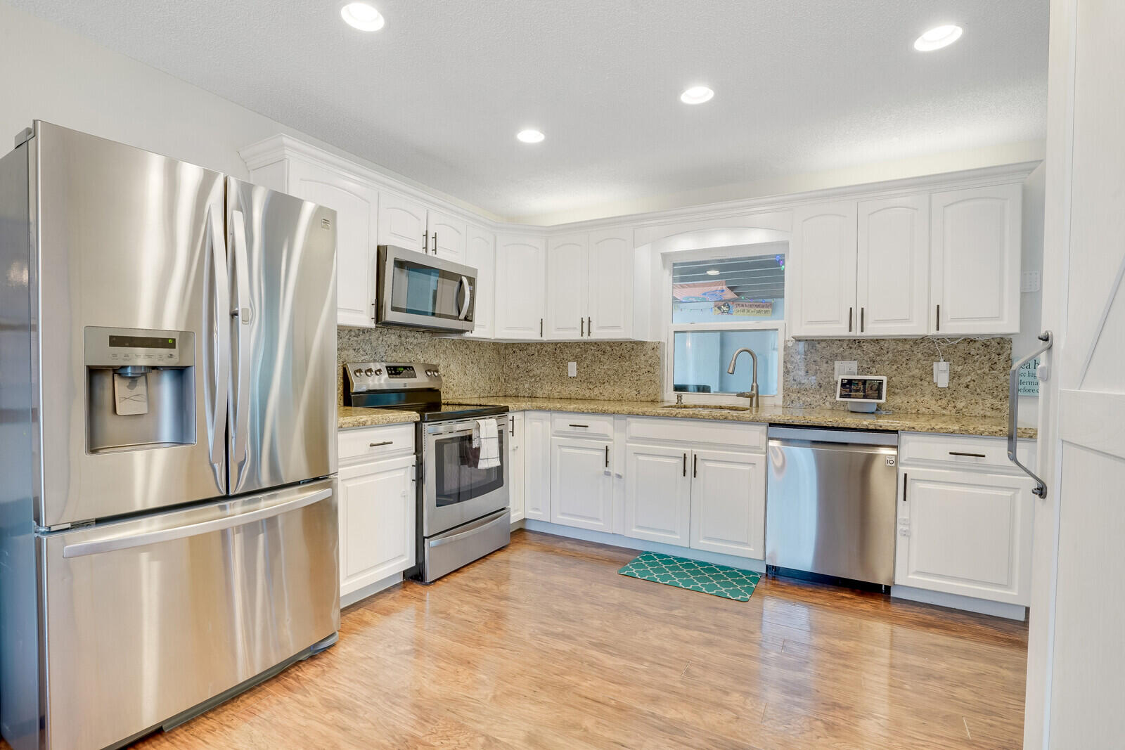 22630 Southwest 54th Avenue Boca Raton, FL 33433 - Photo 25 of 34 15_Image_15_mls