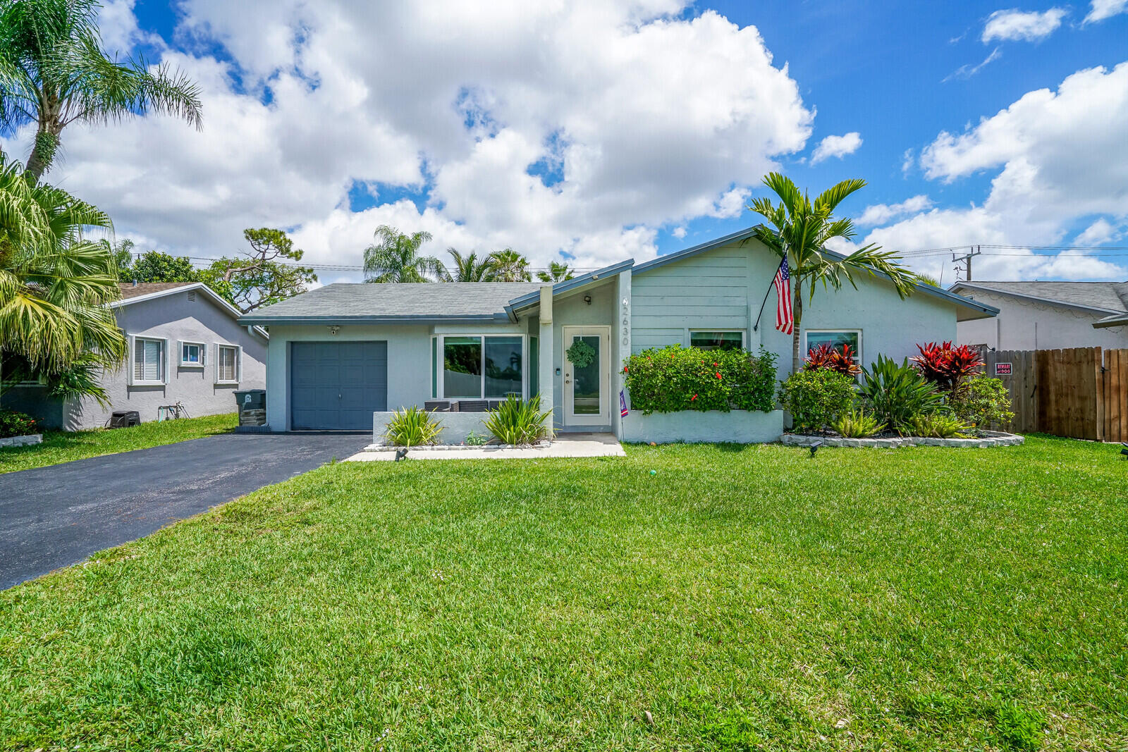 22630 Southwest 54th Avenue Boca Raton, FL 33433 - Photo 3 of 34 01_Image_1_mls